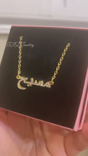 Cargar y reproducir el video en el visor de la galería, 18K Diamond Arabic Urdu Farsi Name Necklace