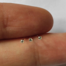 Charger l'image dans la galerie, 925 Sterling Silver Straight L-shape Nose Pin 24G Mini Stud