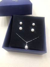 Load image into Gallery viewer, Genuine S925 Solid Sterling Silver Natural Freshwater Pearl Stud Earrings Pearl Box Chain Necklace Bridal Collection