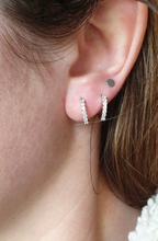 Charger l'image dans la galerie, 18K Gold Vermeil 7 Stone FAZ Diamond Huggie Hoop Earrings
