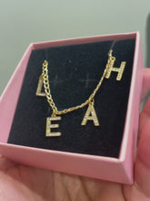 Cargar y reproducir el video en el visor de la galería, CZ Diamond Name Bracelet