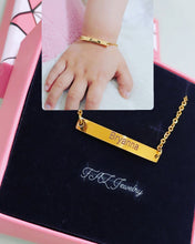 Load image into Gallery viewer, 18K Custom Baby Kids Bar Engraved Bracelet