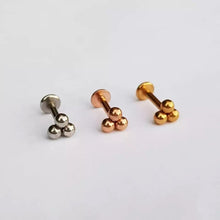 Load image into Gallery viewer, Tri-Ball Internally Threaded Labret Earrings