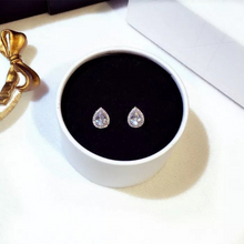 Cargar imagen en el visor de la galería, 18K White Gold Plated CZ Imitation Diamond Dainty Minimalist Pear shaped Stud Earrings Bridal Collection Hypoallergenic
