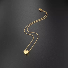 Cargar imagen en el visor de la galería, 18K GP Heart Charm Pendant Necklace
