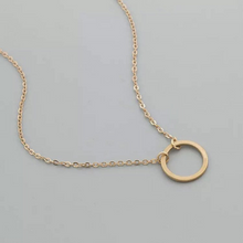 Charger l&#39;image dans la galerie, Stainless Steel 18K GP Hollow Circle minimalist Adjustable Necklace

