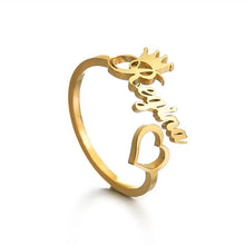 Cargar imagen en el visor de la galería, 18K Gold Custom Heart Crown Name Ring
