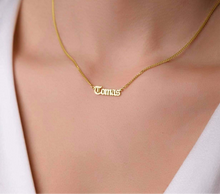 Charger l&#39;image dans la galerie, Custom Size Dainty 0.7 inch Name Necklace
