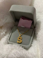 Load image into Gallery viewer, 18K Gold Thick Letter Necklace
