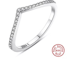 Charger l&#39;image dans la galerie, 925 Sterling Silver CZ Thin V-Band Layer Ring
